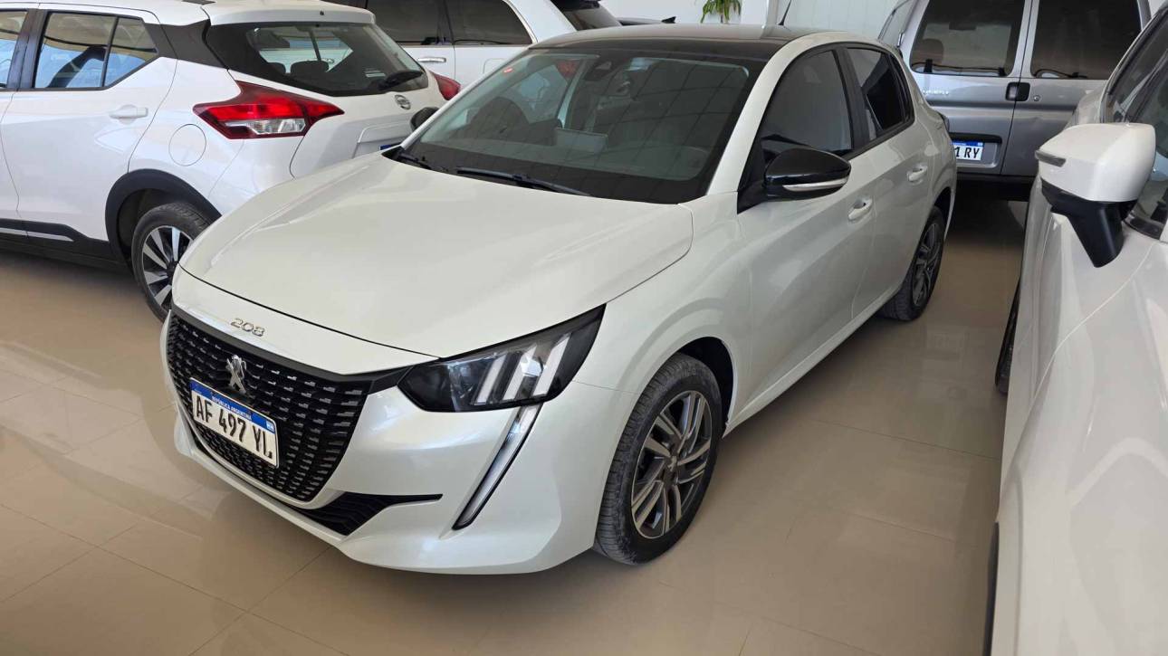 Peugeot 208 1.6 Feline AT