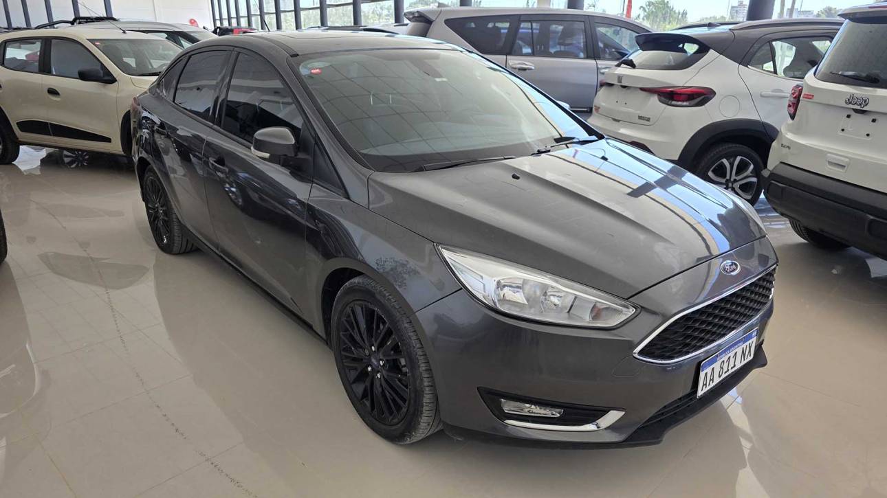 Ford Focus III 2.0 Se Plus Mt