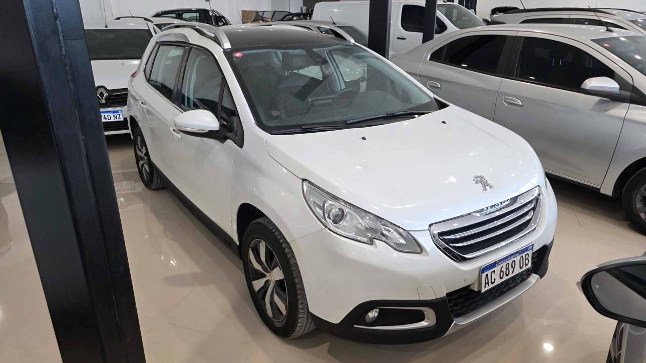 Peugeot 2008 1.6 Feline MT