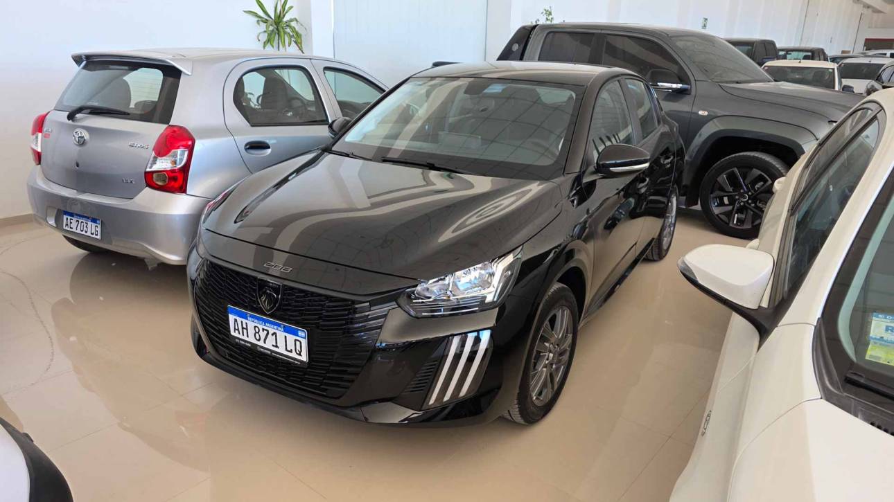 Peugeot 208 1.6 Allure MT