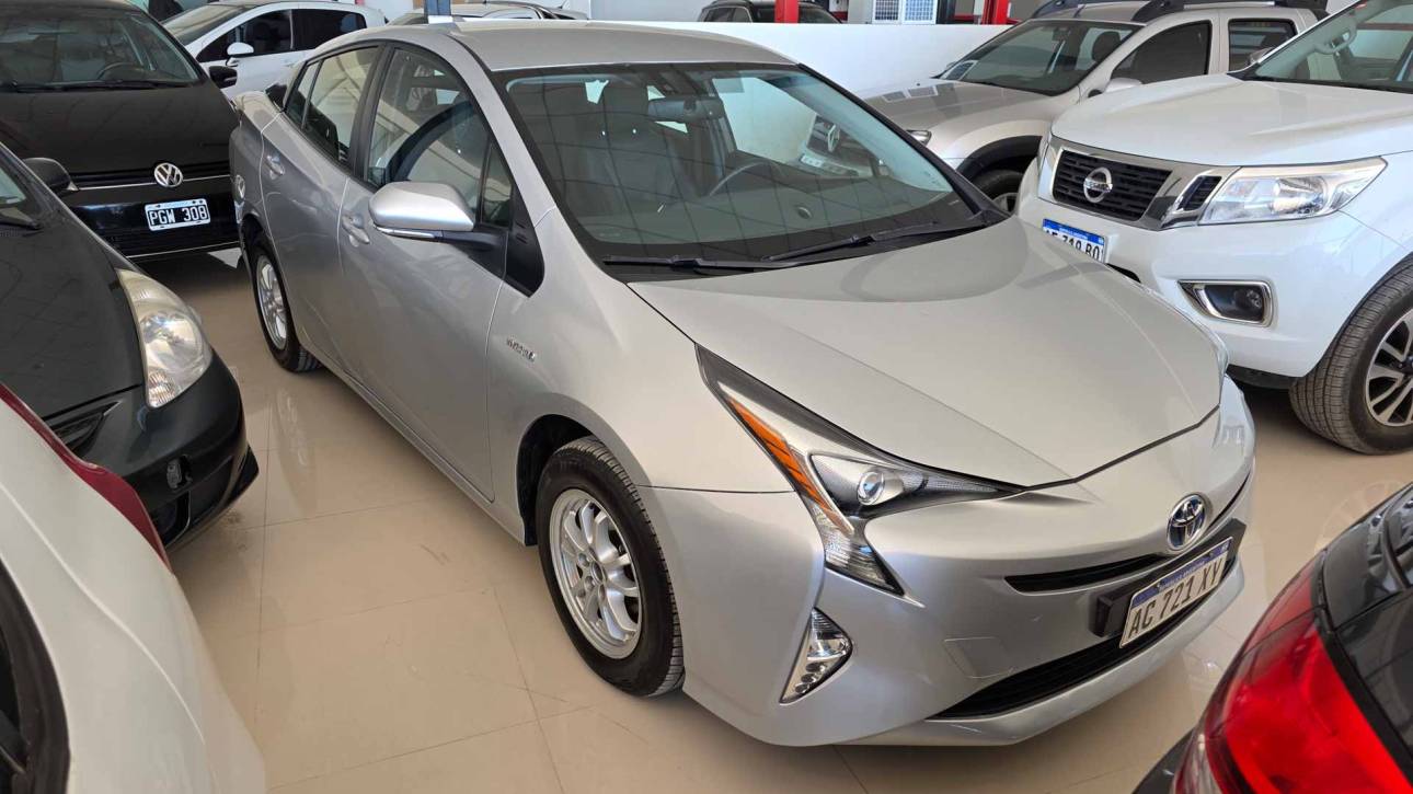 Toyota Prius 1.8 CVT Hibrido