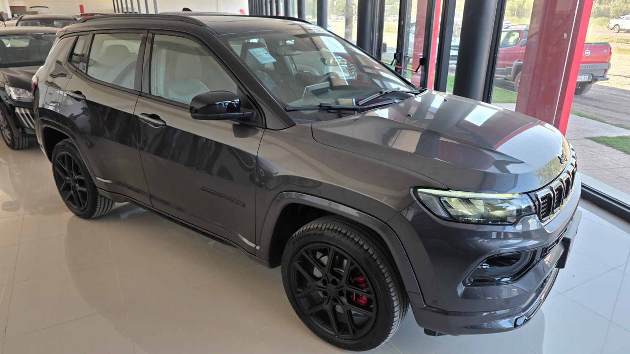 Jeep Compass 2.0T Blackhawk 4X4