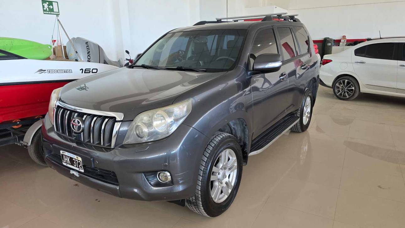 Toyota Land Cruiser Prado VX AT