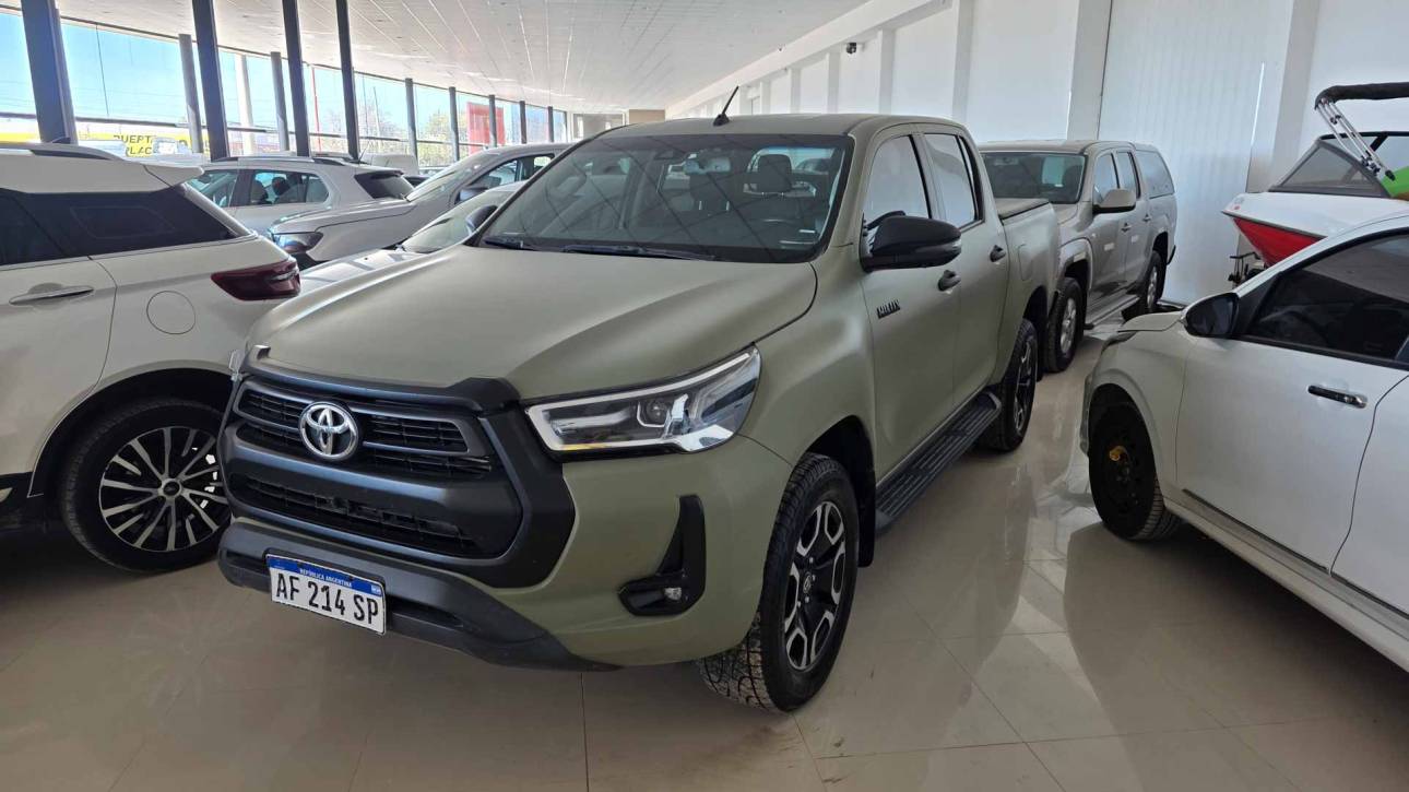 Toyota Hilux 2.8 SRX 4×4