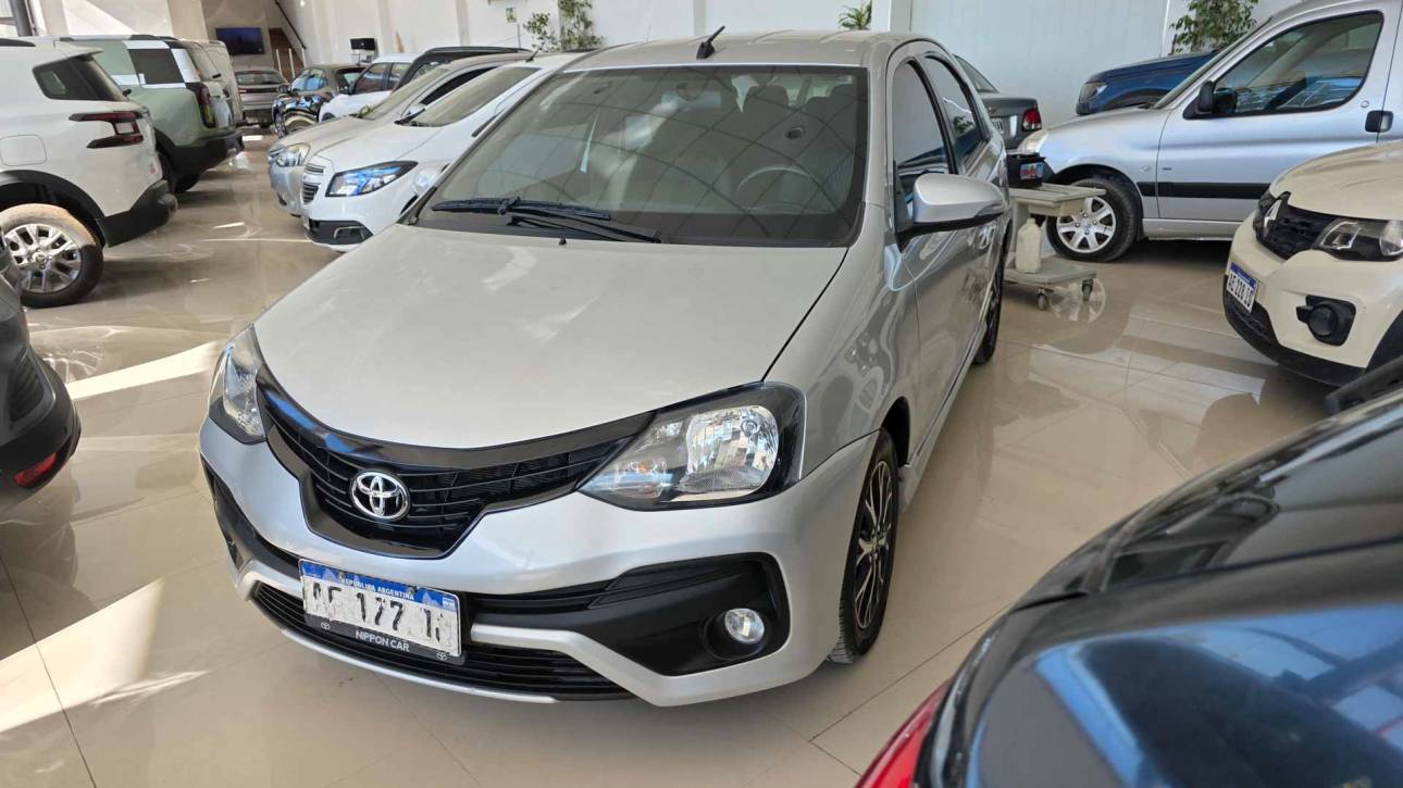 Toyota Etios XLS Pack