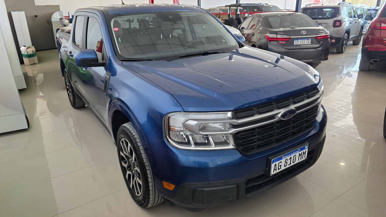 Ford Maverick Lariat