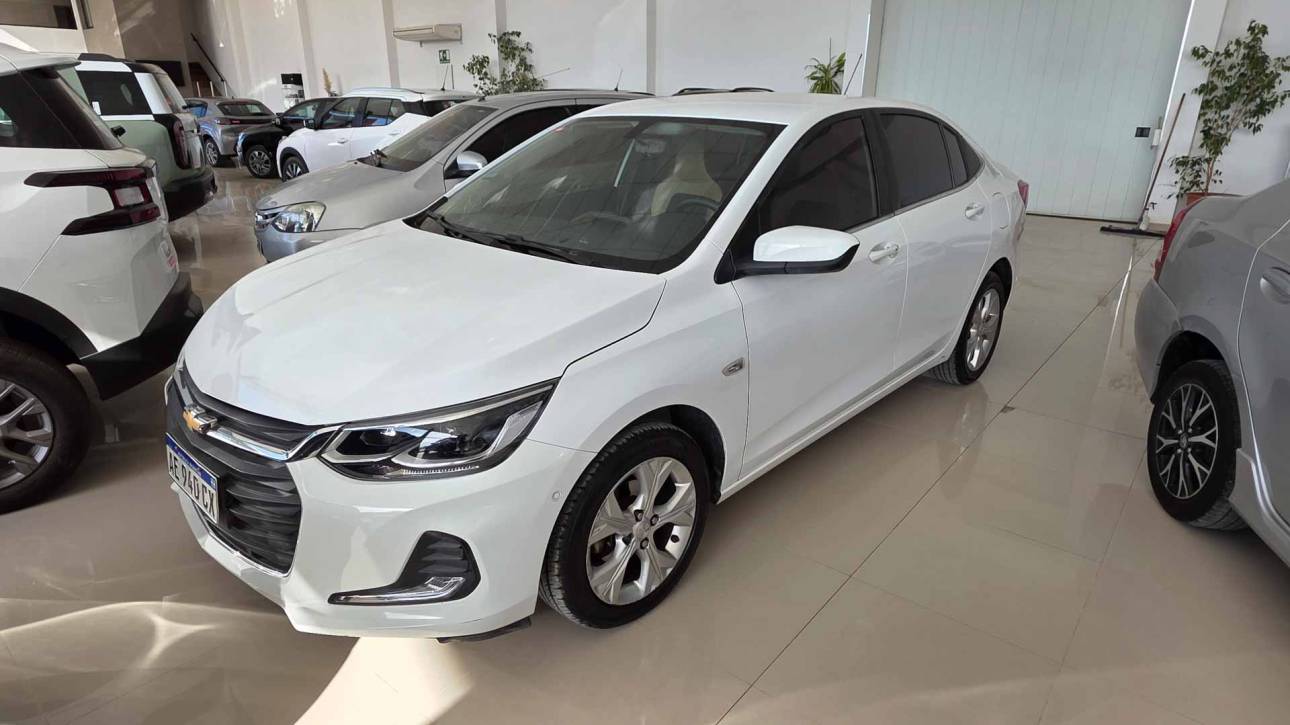Chevrolet Onix Plus 1.0T