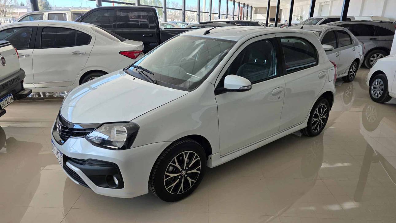 Toyota Etios 1.5 XS