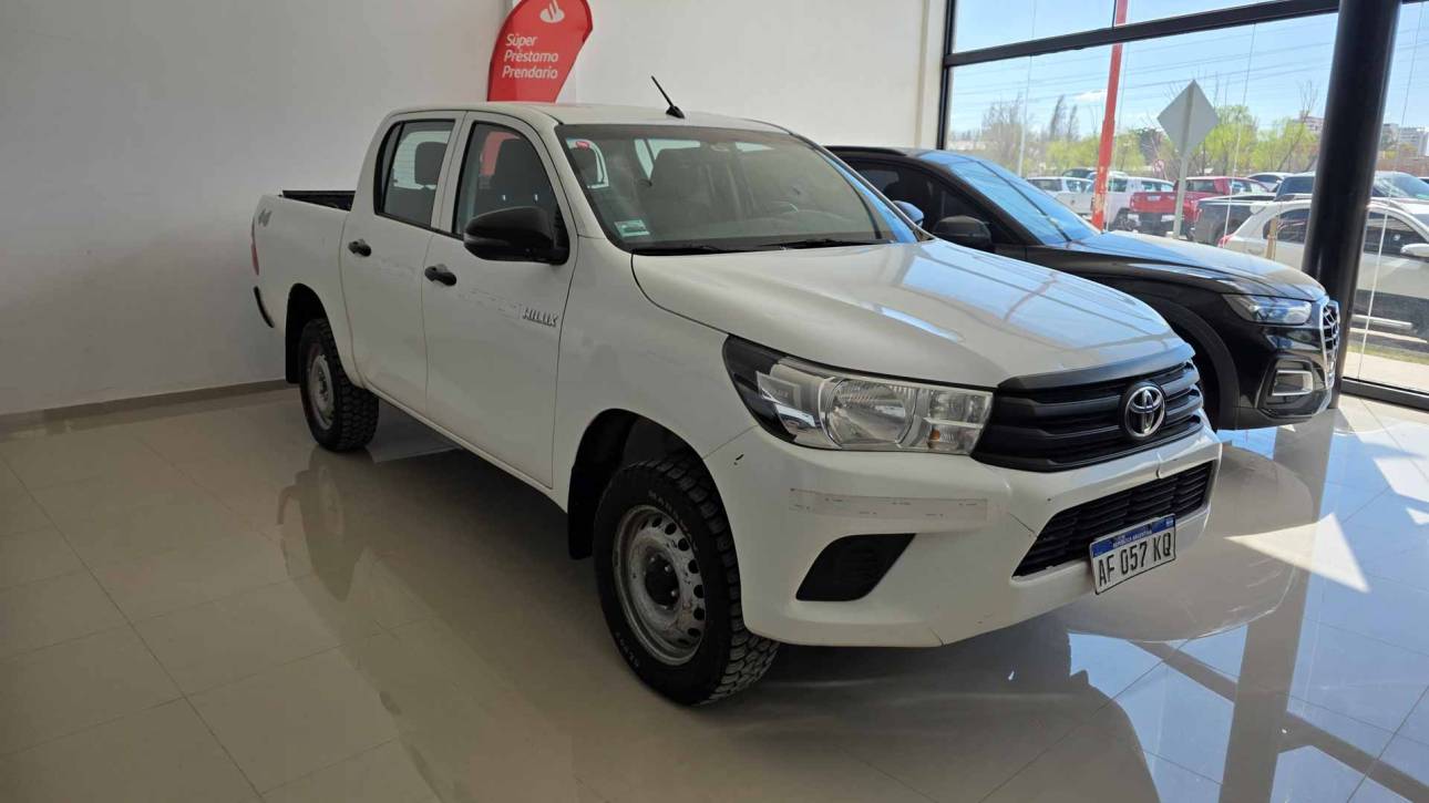 Toyota Hilux 2.4 DX 4×4