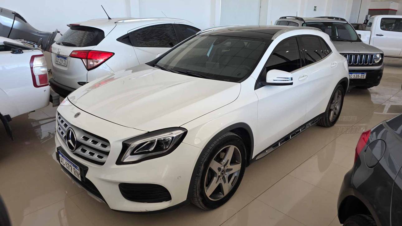 Mercedes Benz Gla250 2.0T 4×4