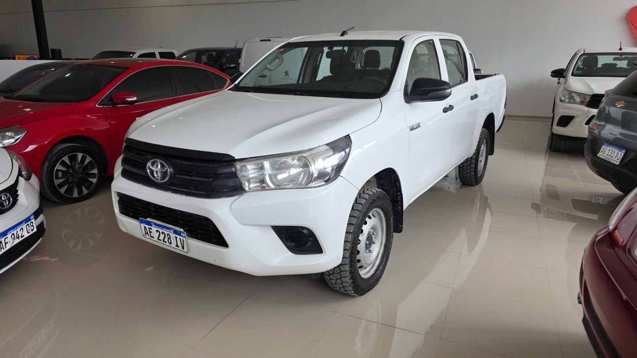 Toyota Hilux 2.4 DX 4×4
